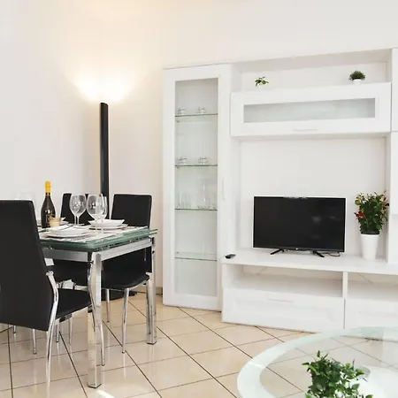 Central City Suite Apartment Apartment